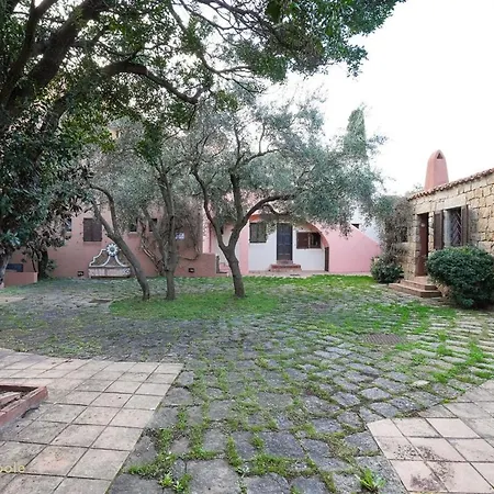 Cervo House, Piscina E Giardino Casa vacanze