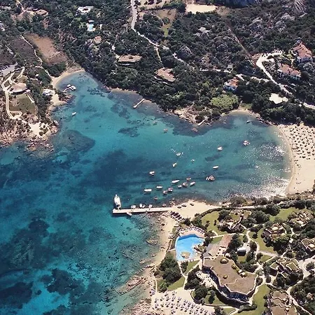 Cervo House, Piscina E Giardino